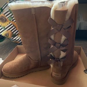 These are brand new size 8 woman Uggs